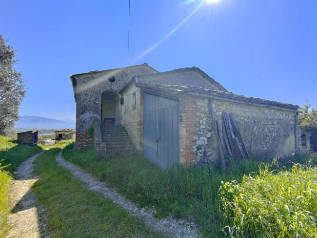 Casale in vendita a Narni