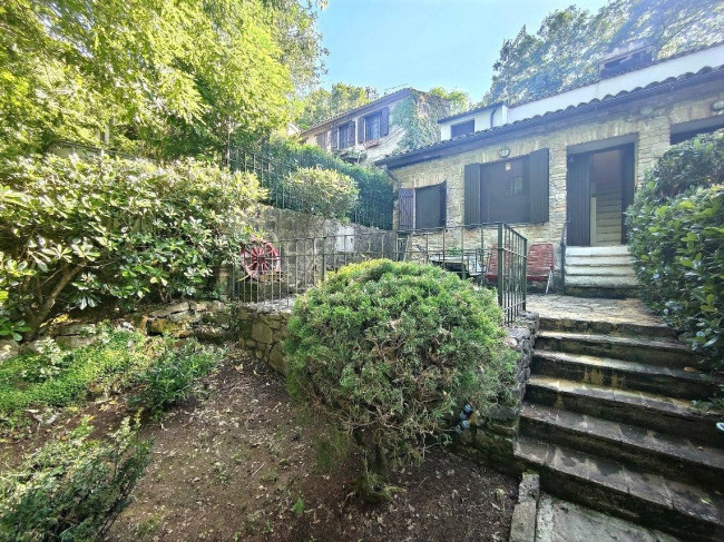 Villette a schiera in vendita a Guardea