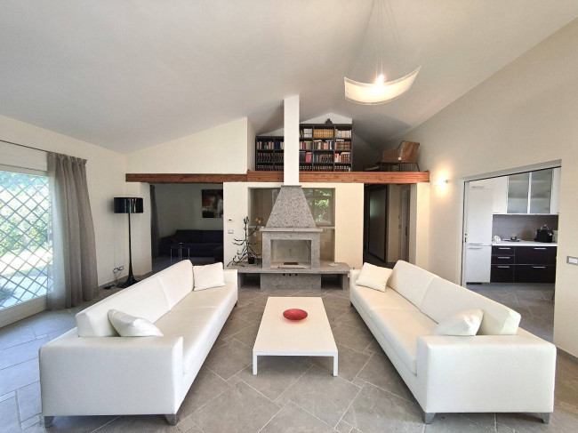 Villa in vendita a Montecchio