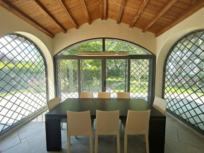 Villa in vendita a Montecchio