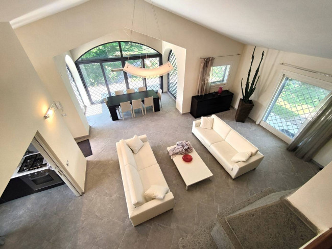 Villa in vendita a Montecchio