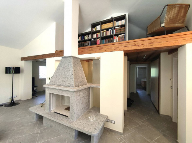 Villa in vendita a Montecchio