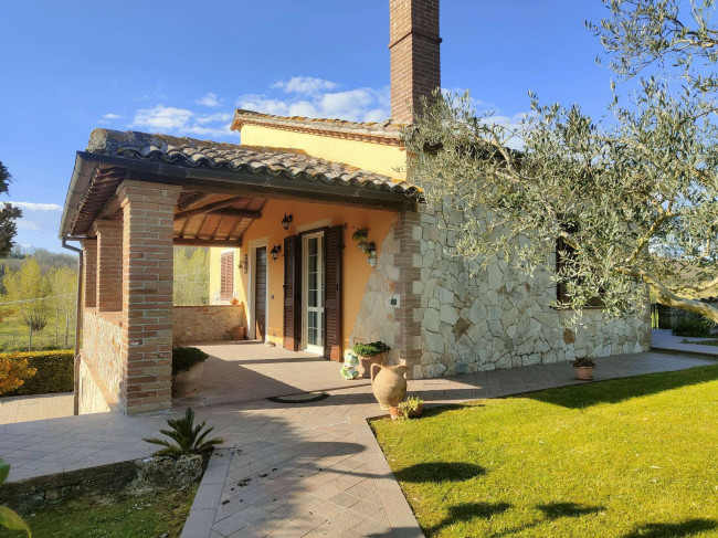 Villa in vendita a Avigliano Umbro