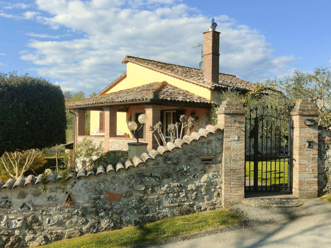 Villa in vendita a Avigliano Umbro