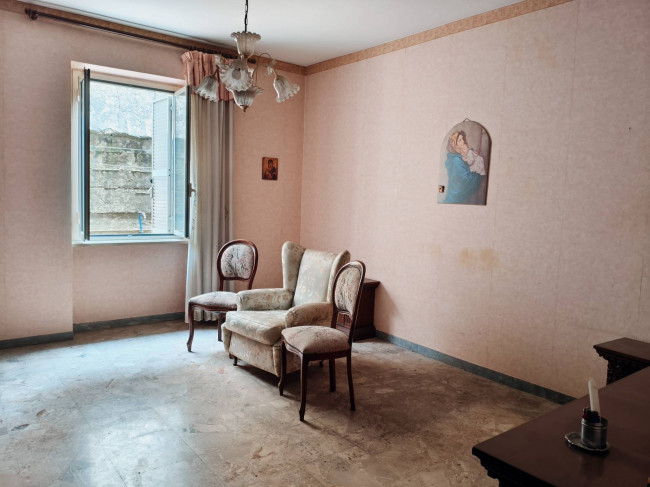 Appartamento in vendita a Canepina