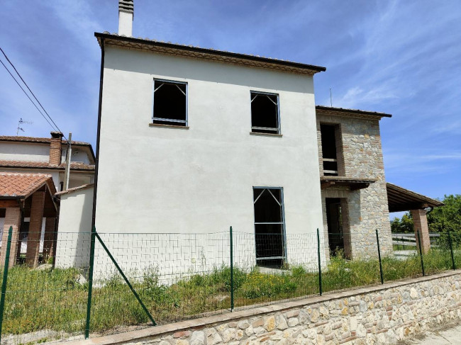 Casa singola in vendita a Avigliano Umbro