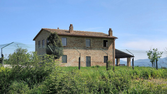 Casale in vendita a Amelia