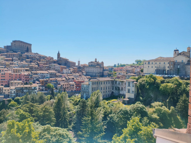 Appartamento in vendita a Soriano nel Cimino