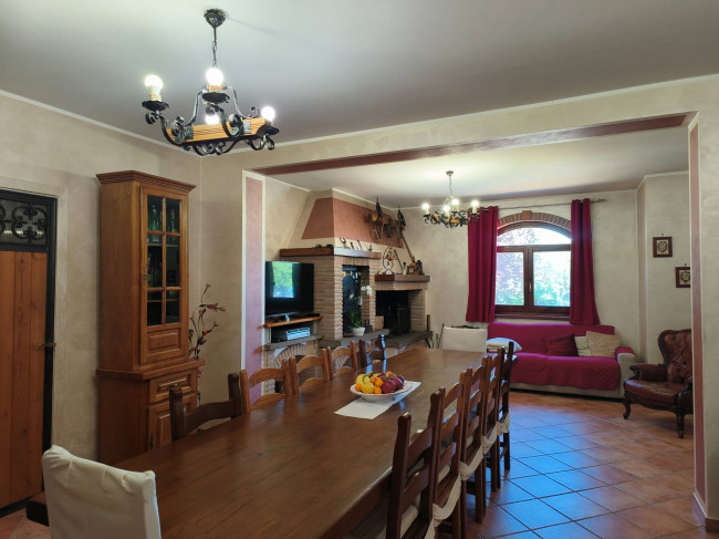 Villa in vendita a Soriano nel Cimino