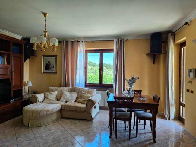 Villa in vendita a Soriano nel Cimino