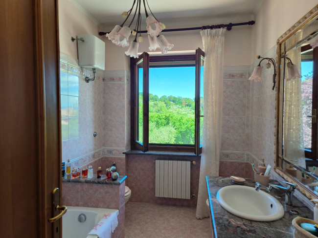 Villa in vendita a Soriano nel Cimino