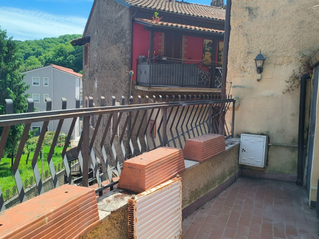 Appartamento in vendita a Canepina