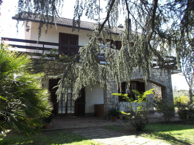 Villa in vendita a Viterbo