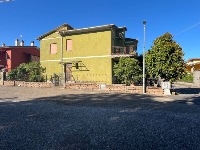 Casa singola in vendita a Bassano in Teverina