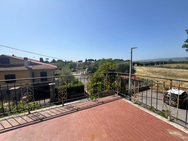 Casa singola in vendita a Bassano in Teverina