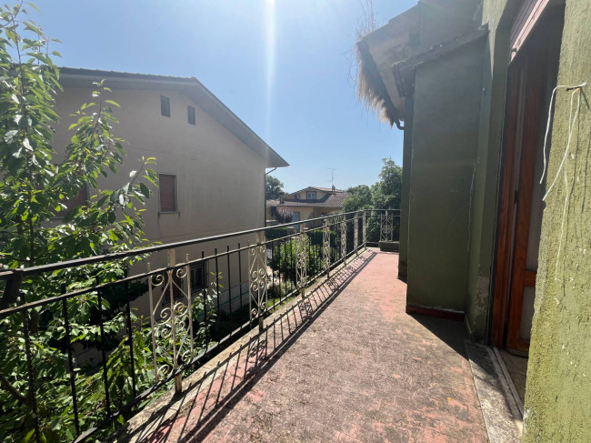 Casa singola in vendita a Bassano in Teverina
