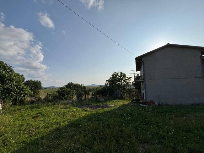 Villetta Bifamiliare in vendita a Montecastrilli