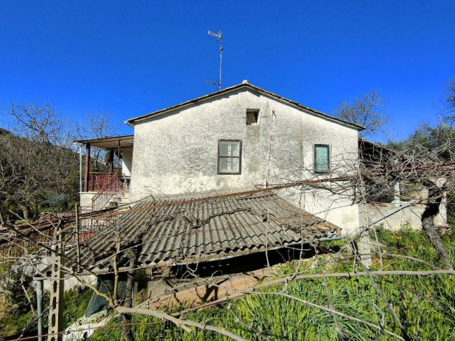 Casale in vendita a Amelia