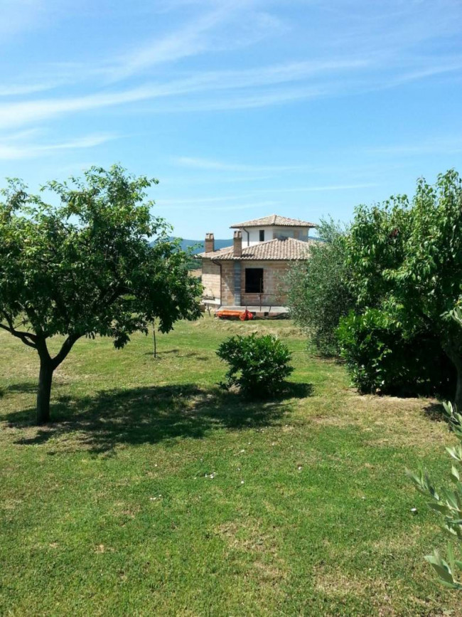 Villa in vendita a Montecastrilli