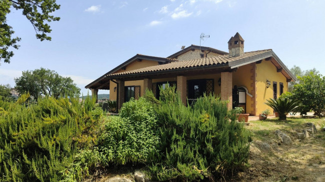 Villa in vendita a Amelia