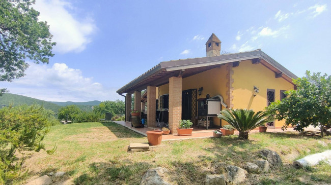 Villa in vendita a Amelia