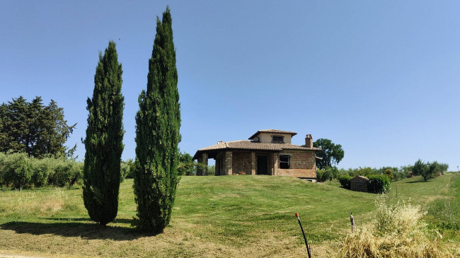 Villa in vendita a Montecastrilli