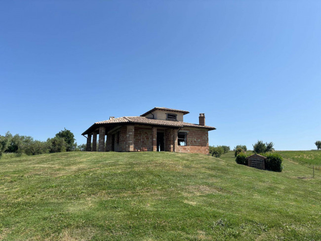 Villa in vendita a Montecastrilli