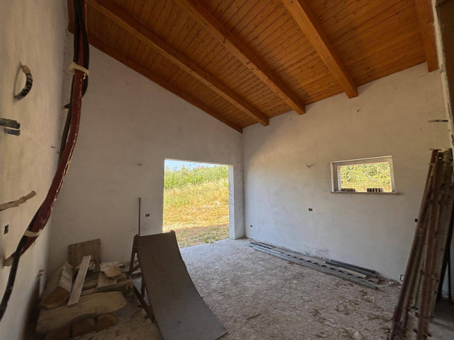 Villetta Bifamiliare in vendita a Montecastrilli