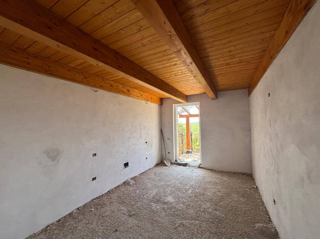 Villetta Bifamiliare in vendita a Montecastrilli