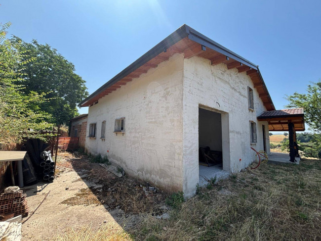 Villetta Bifamiliare in vendita a Montecastrilli