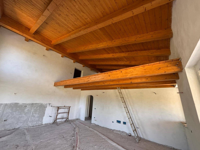 Villetta Bifamiliare in vendita a Montecastrilli