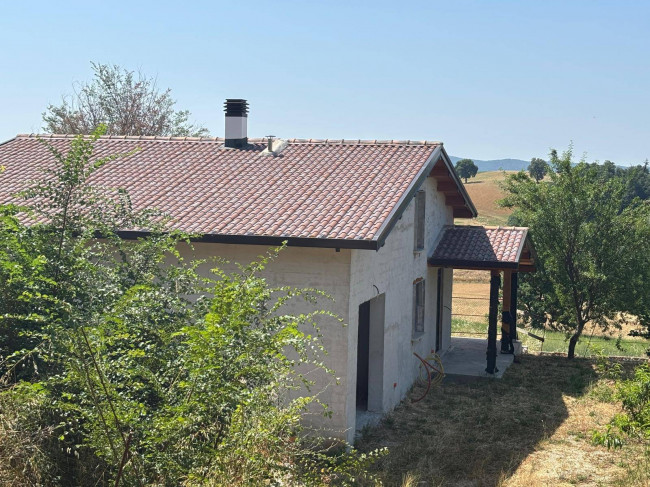 Villetta Bifamiliare in vendita a Montecastrilli