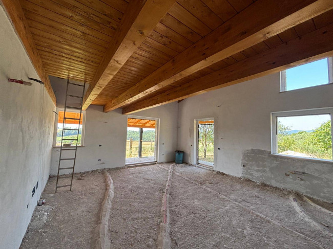 Villetta Bifamiliare in vendita a Montecastrilli