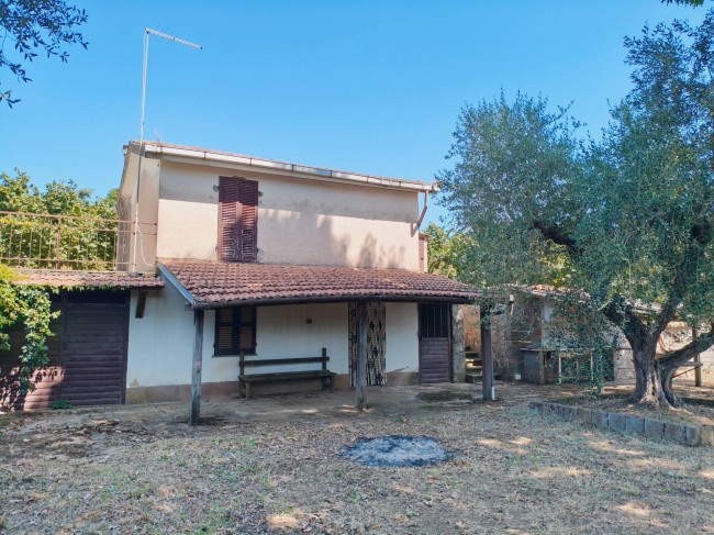 Rustico in vendita a Soriano nel Cimino