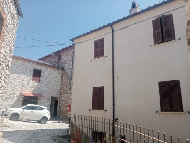 Cielo Terra in vendita a Narni