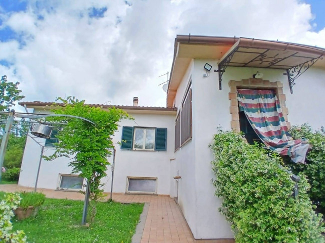 Villetta Bifamiliare in vendita a Vitorchiano