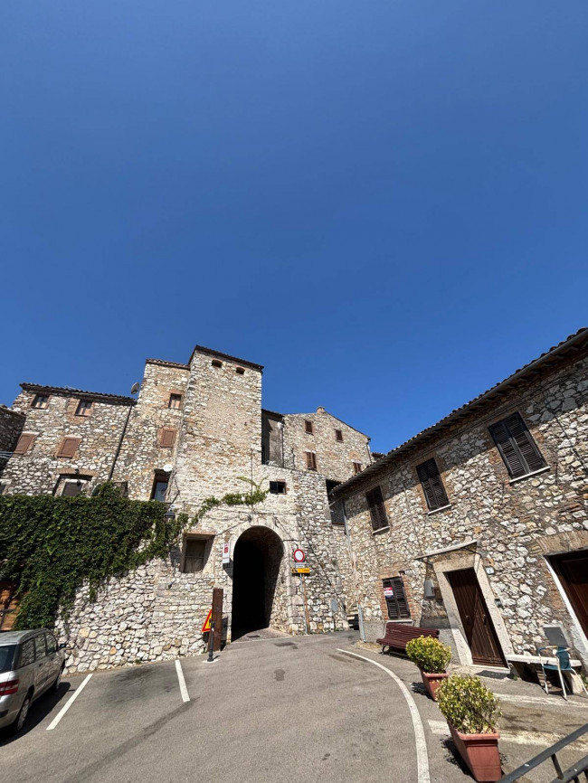 Appartamento in vendita a Montecchio