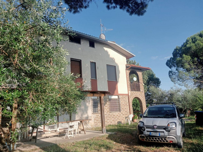 Casa singola in vendita a Narni