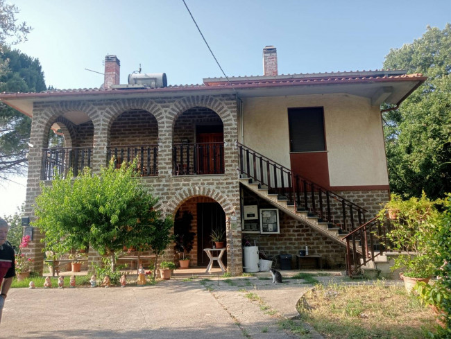 Casa singola in vendita a Narni