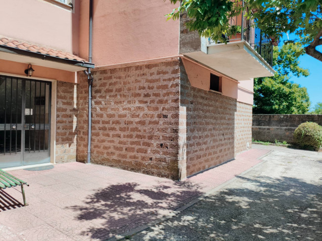 Appartamento in vendita a Vallerano