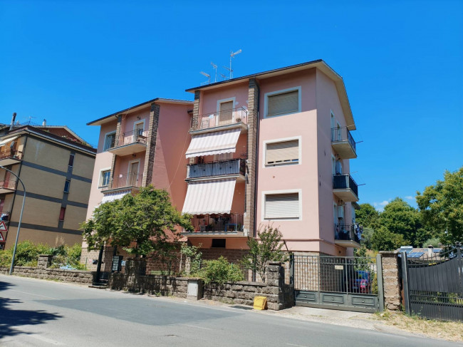 Appartamento in vendita a Vallerano