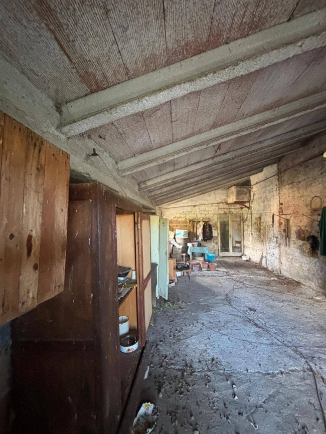 Casale in vendita a Montecastrilli
