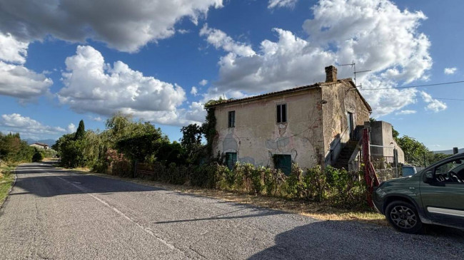 Casale in vendita a Montecastrilli