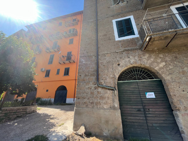 Box o garage in vendita a Vignanello