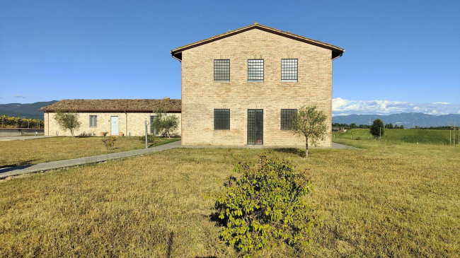 Casale in vendita a Amelia