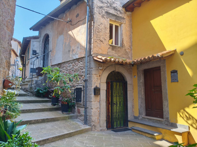 Appartamento in vendita a Soriano nel Cimino