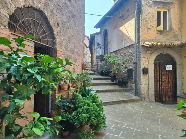 Appartamento in vendita a Soriano nel Cimino