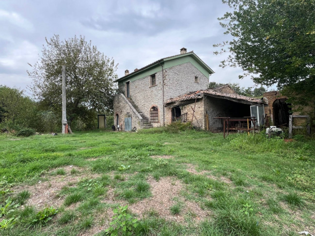 Casale in vendita a Orte