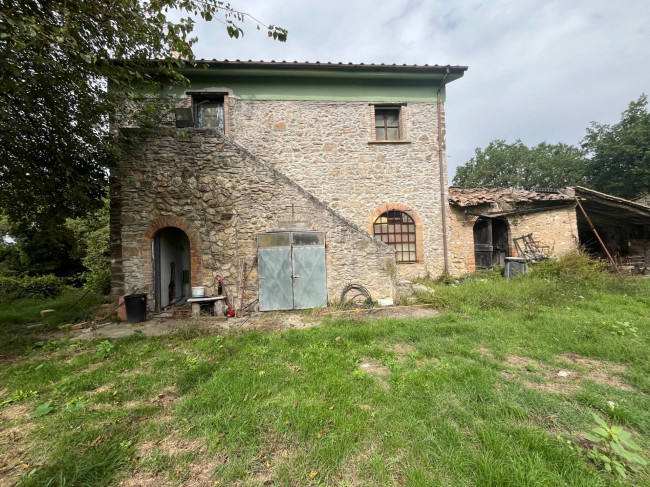 Casale in vendita a Orte