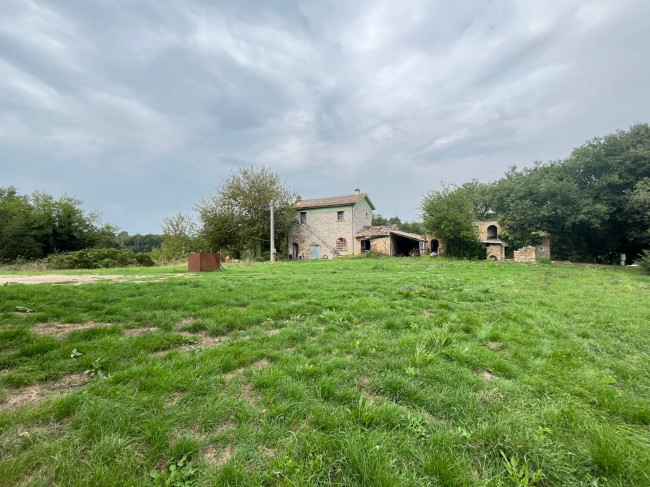 Casale in vendita a Orte